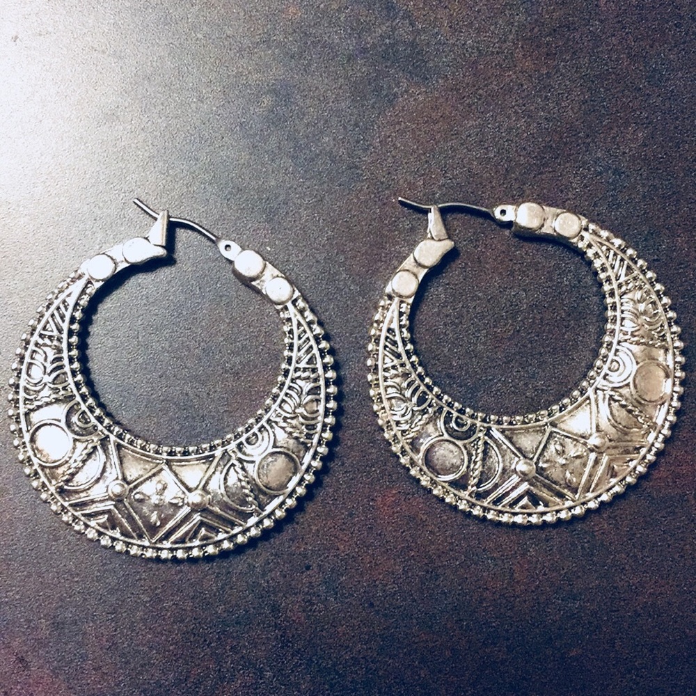Lucky Brand patterned hoops